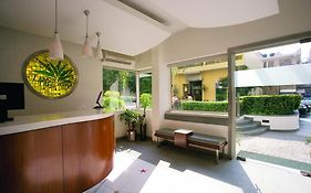 Lemon Tree Hotel, Udyog Vihar, Gurugram